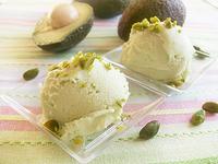 Домашен сладолед от авокадо с шам фъстък