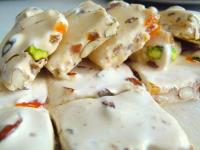 Домашна халва с ядки и плодове сн. cookingfeelili.blogspot.com Домашна халва с ядки и плодове
